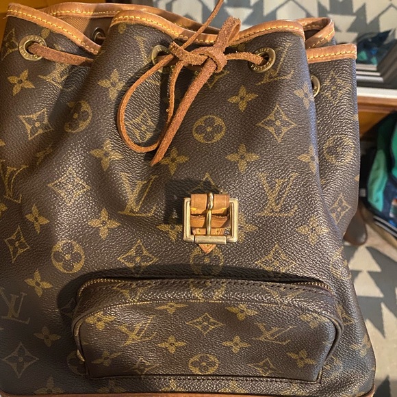 Louis Vuitton backpack - Picture 4 of 6